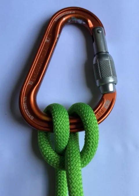 Longe molle au relaiss ; Confection du relaiss avec cordes ; Attacher un élément